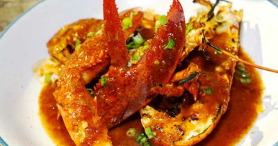 Alaska Lobster with Singapore Chilli Sauce