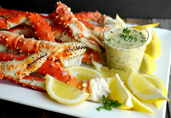 Steamed King Crab Legs with Beurre Blanc