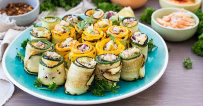 Zucchini rolled with snow crab, eggs, and creamy mayonnaise sauce, nutritious and flavorful